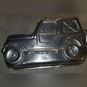 Wilton Jeep cake pan